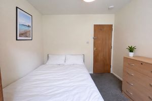 Photo 14- click for photo gallery